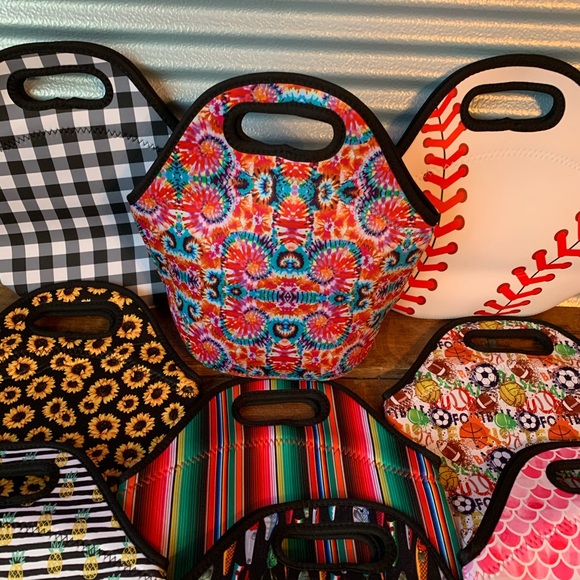 Neoprene Lunch Totes 🚨BOGO FREE🚨 - Picture 3 of 7